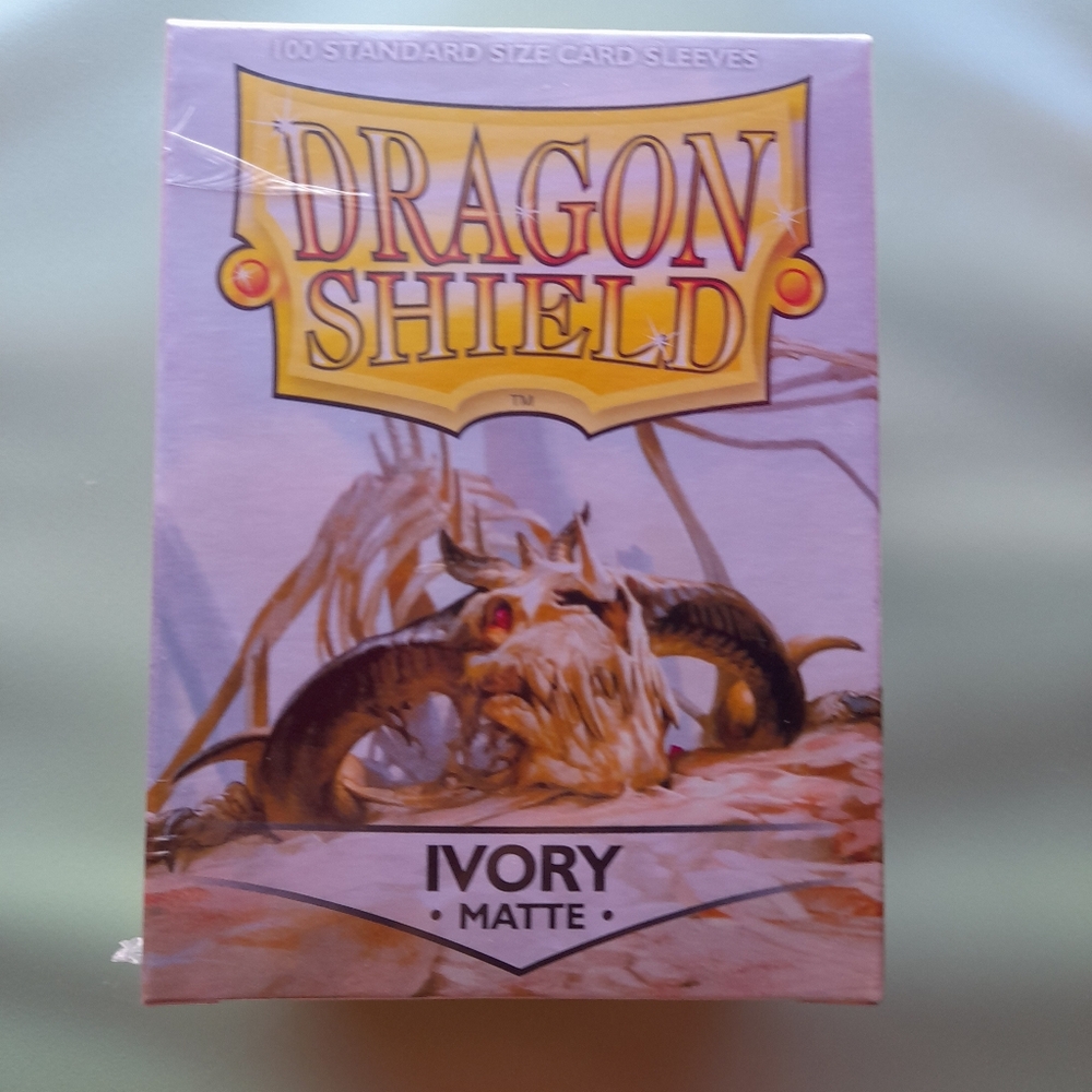 Dragon Sheild 100 Count Matte Sleeves